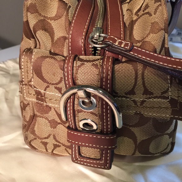 *Authentic* Coach Handbag - Picture 4 of 8
